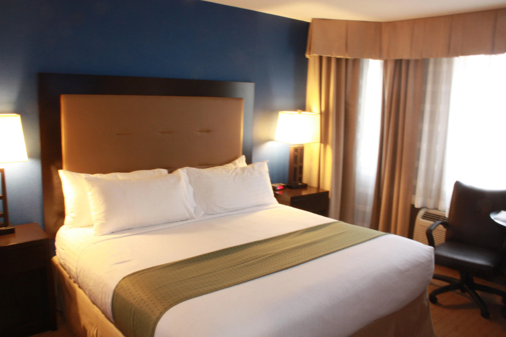Holiday Inn Express & Suites Seattle Downtown - Lake Union by IHG