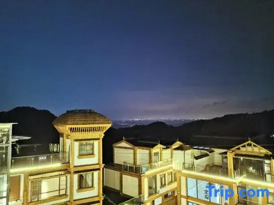 Huaxuan Hot Spring Hotel,Qingcheng Mountain