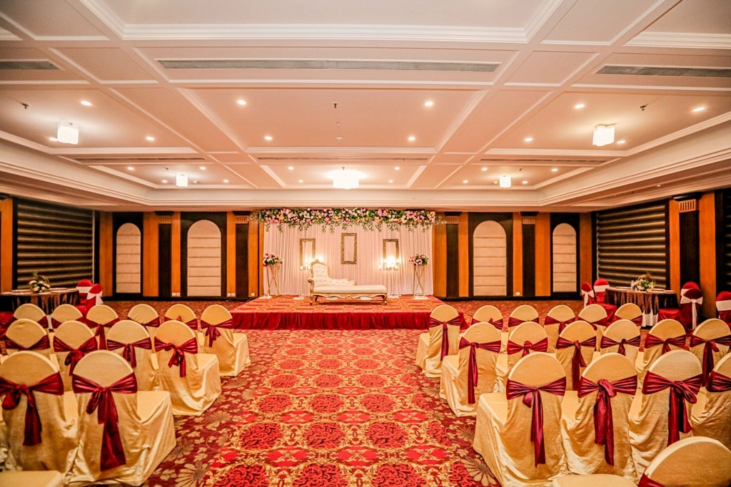 Regenta Central Lucknow by Royal Orchid Hotels Limited