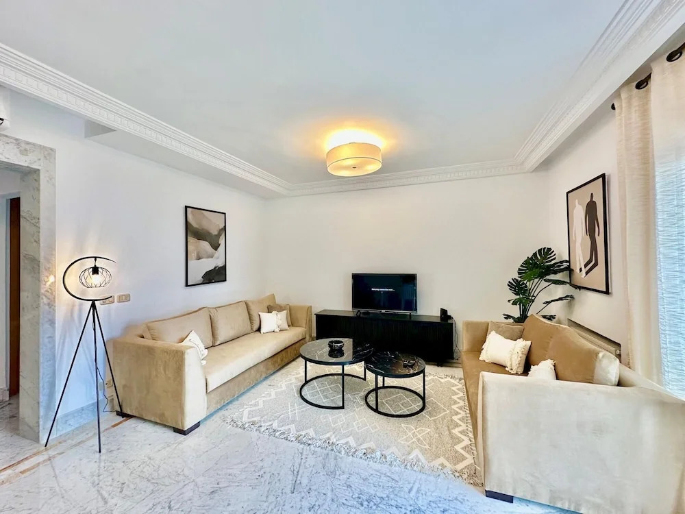 E4 Spacious and Cozy 2 bds in La Marsa