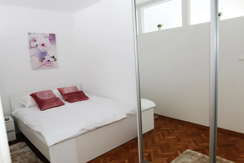 Apartment Dina