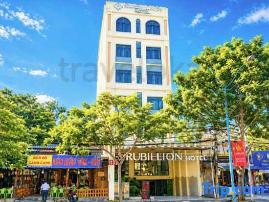 Rubillion Hotel - 5-Min Walking to Back Beach