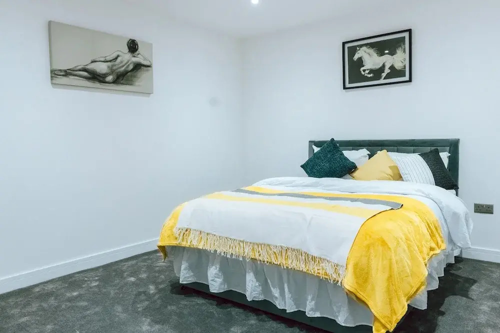 Stunning 1-bed Apartment in Purley