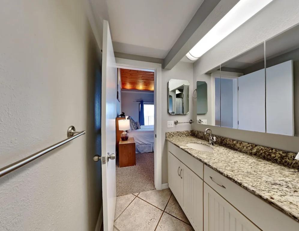 Shipwatch Surf & Yacht by Southern Vacation Rentals