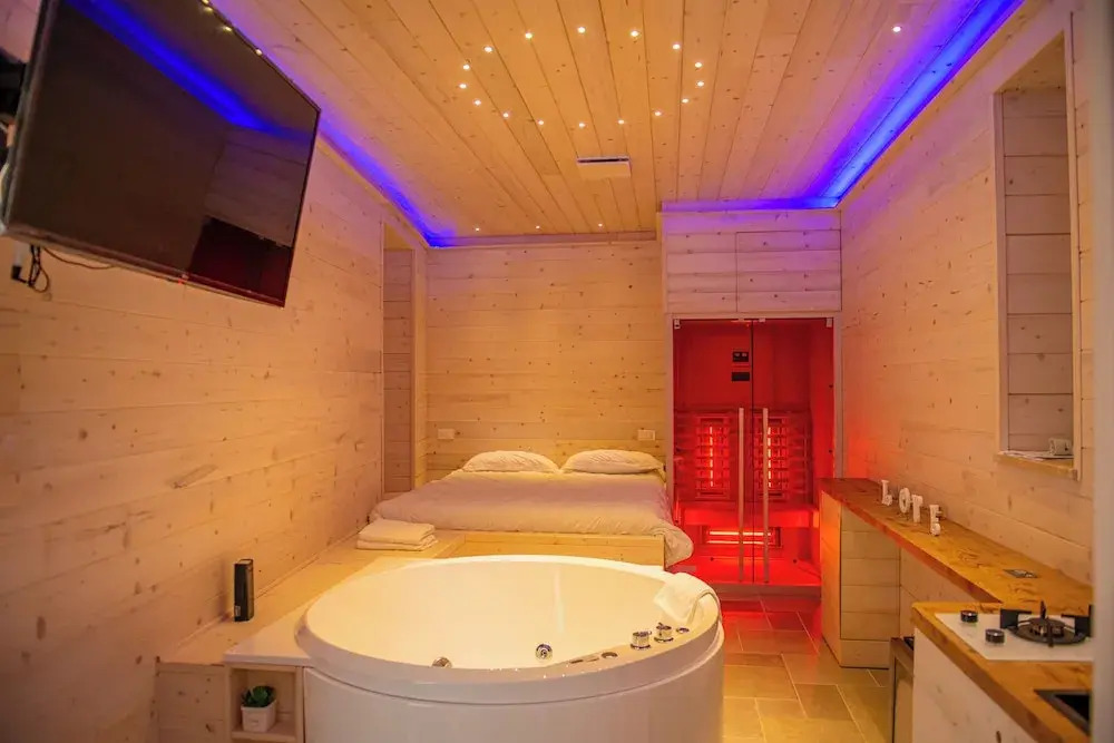 ARTEMIDE "Corte Segreta" B&B SUITE SPA