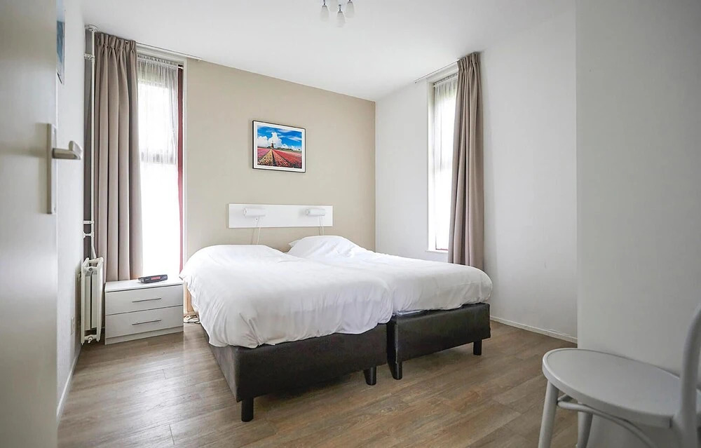 Nice Home in Heinkenzand With Wifi and 3 Bedrooms
