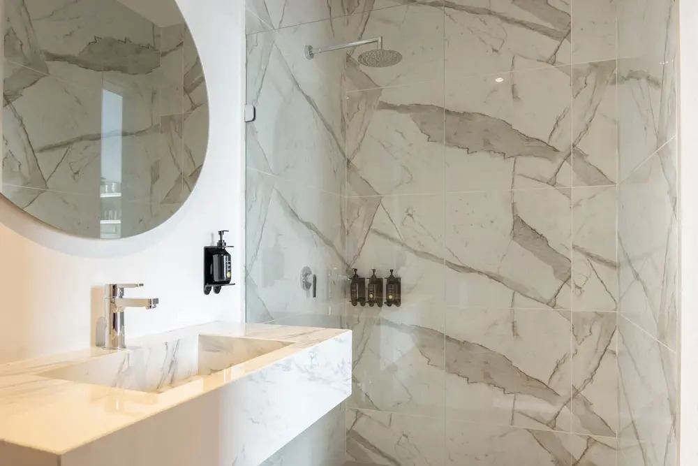 w Sophisticated 3BR w Magical Terrace in CTG