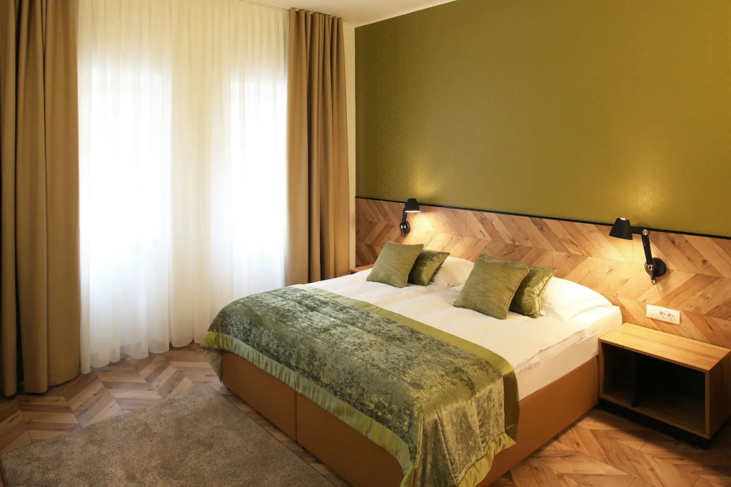 Urban Boutique Hotel Center