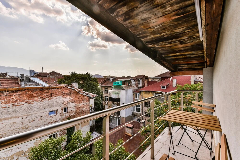 FM Luxury 3-BDR Apartment - 3 Levelled Home