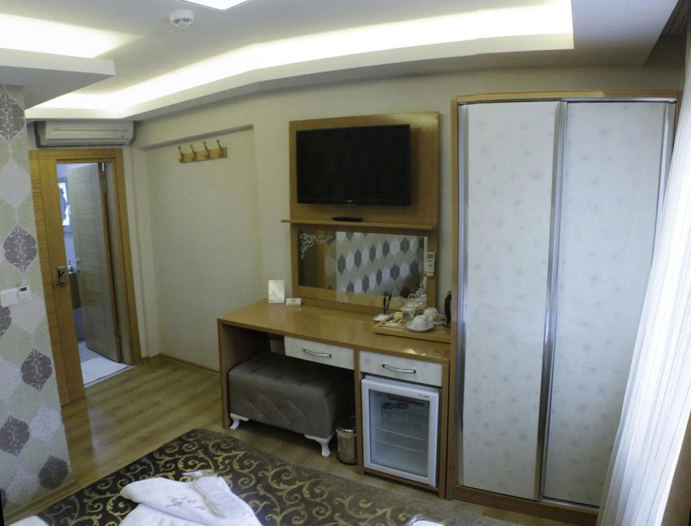 Know Hotel & Hostel