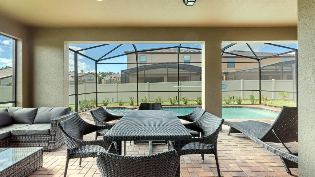 Modern 7BR Family Villa Close 2 Disney w Pool SPA