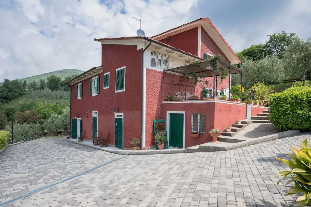 Podere Rosso Baccarà - Bed & Breakfast