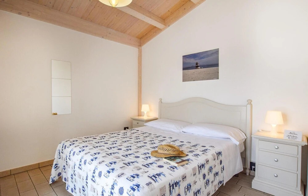 2 Bedroom Stunning Home In Torrenova