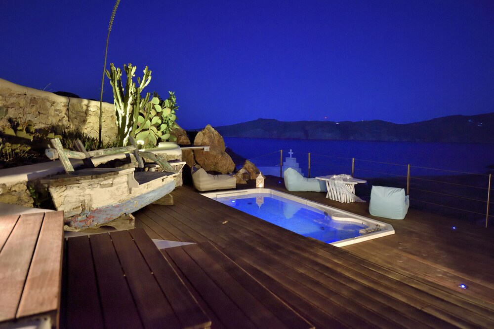 Villa Princess 5 4Bed with Small Tub Panormos Beach