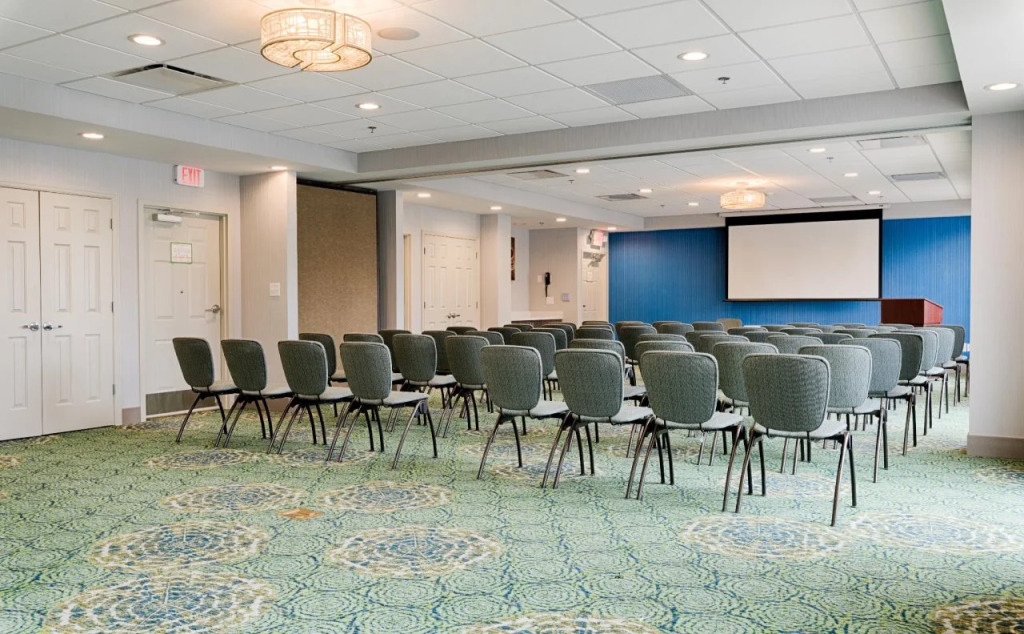 Holiday Inn Knoxville N - Merchant Drive by IHG