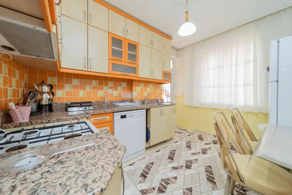 Central Fully Furnished Flat In Antalya Kepez