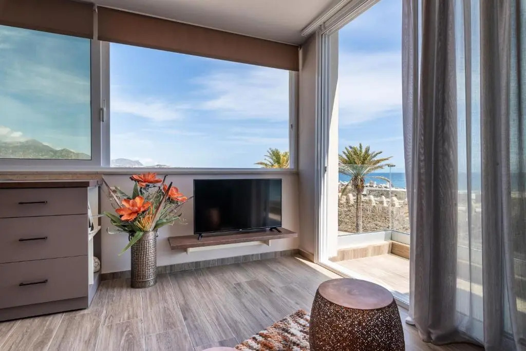 Big Blue suites 2