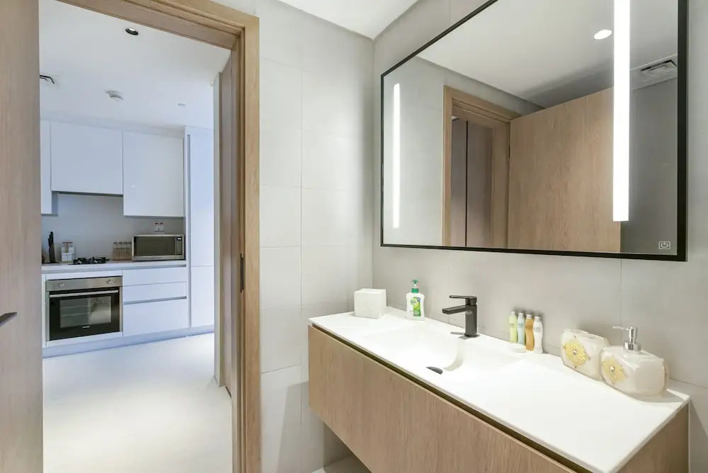 Driven Holiday Homes Marquise Square