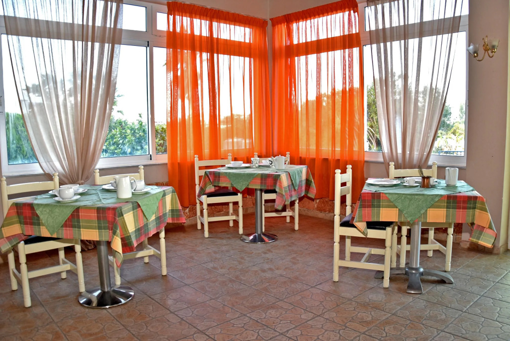 Nefeli Hotel