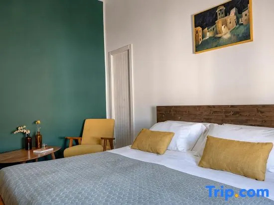 Rare House with Terrace in the City Center