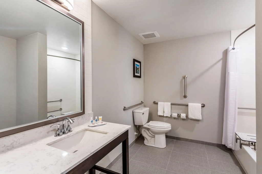 Comfort Inn & Suites Salt Lake City Airport