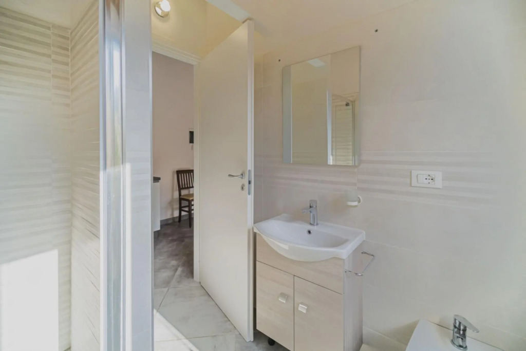 2 bed-room Brezza Marina apartment on the seafront of Marina di Campo-TRILO BREZZA MARINA