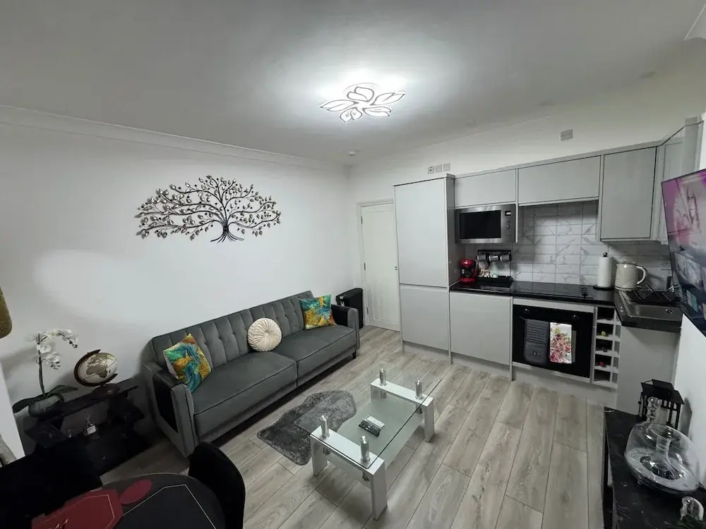 Cozy 2br-5guests-near Attractions-garden