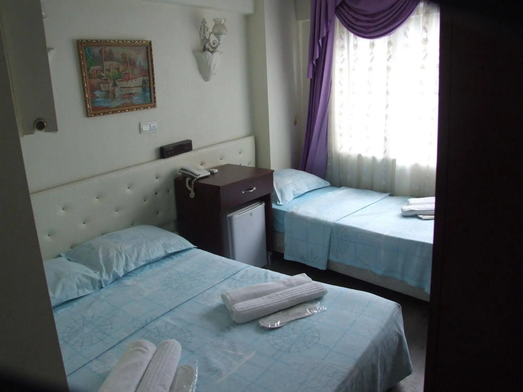 Artemis Old City Hotel