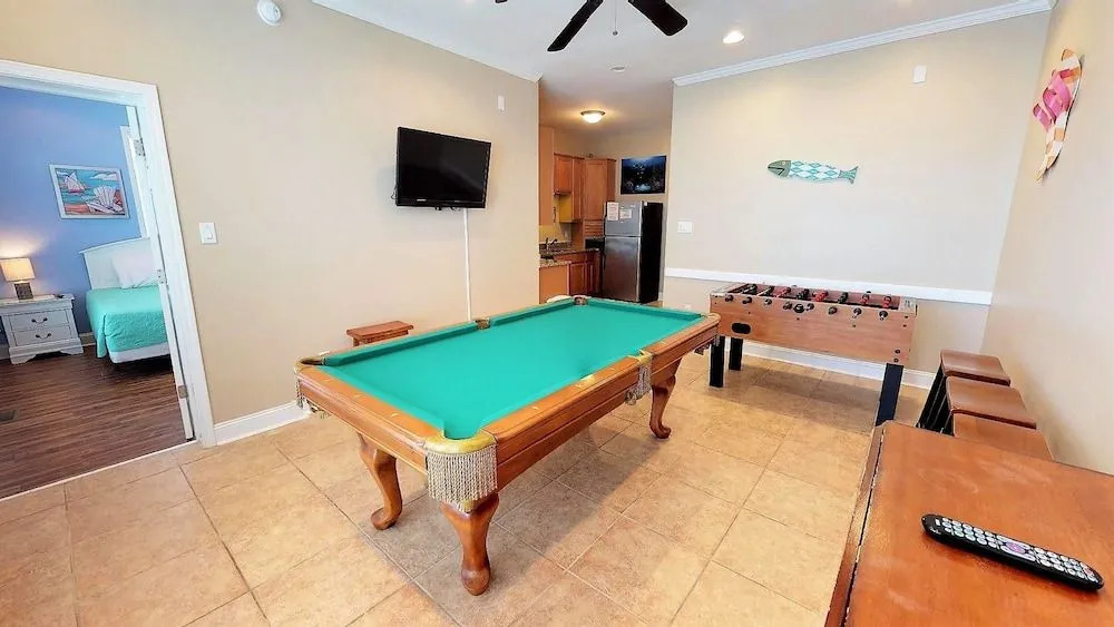 Tuscan Ocean Vista C Holiday Home 8 bedroom By Affordable Large Proper