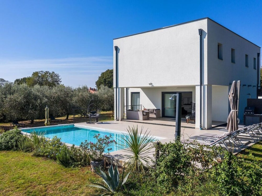 Villa Aurora III