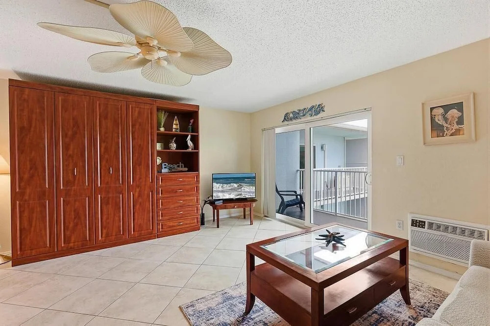 Mariners Cove 405