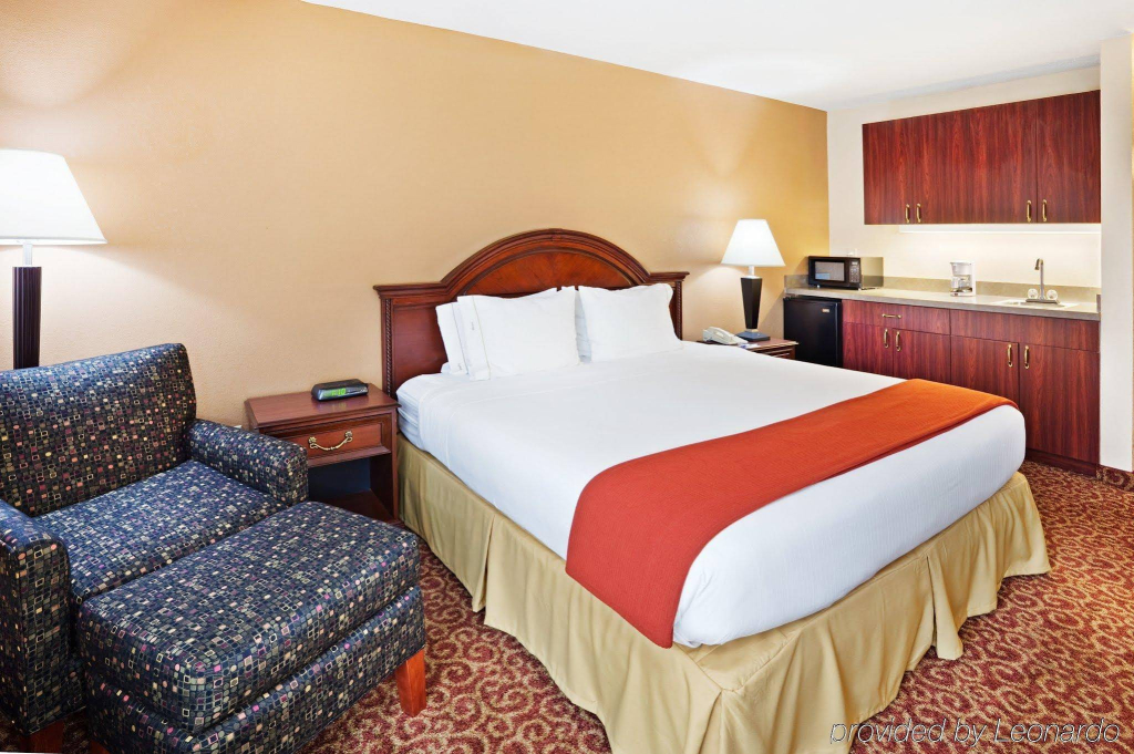 Holiday Inn Express & Suites Kings Mountain - Shelby Area by IHG