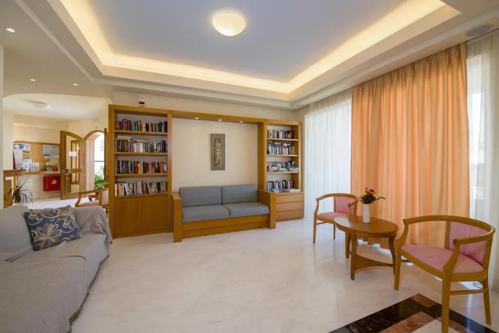 Toxo Hotel