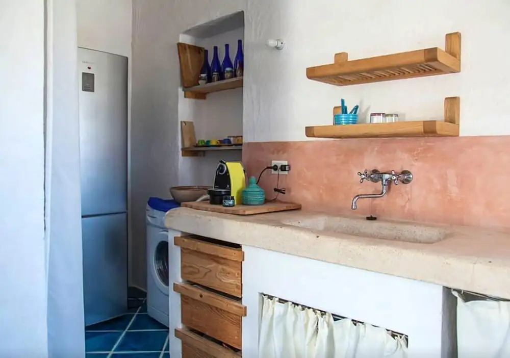 Apartment With 2 Bedrooms in Torre Vado, With Wonderful sea View, Terrace and Wifi