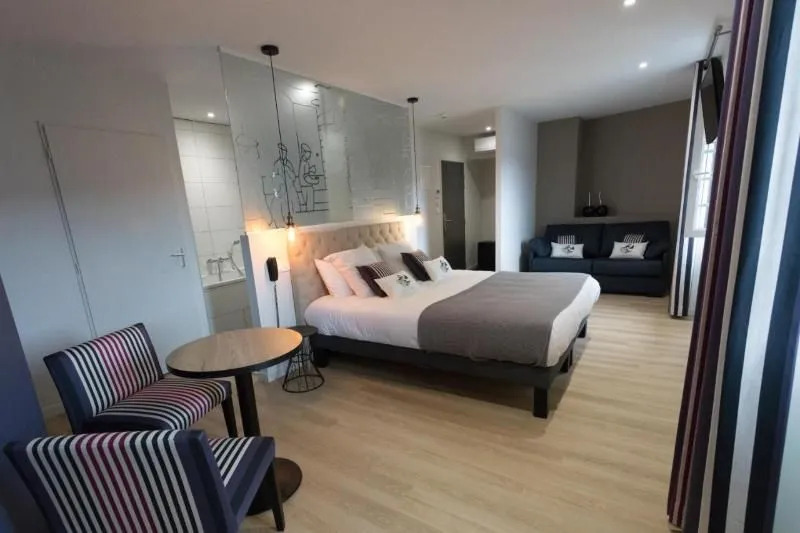 Logis Hotel Du Fronton-Agian