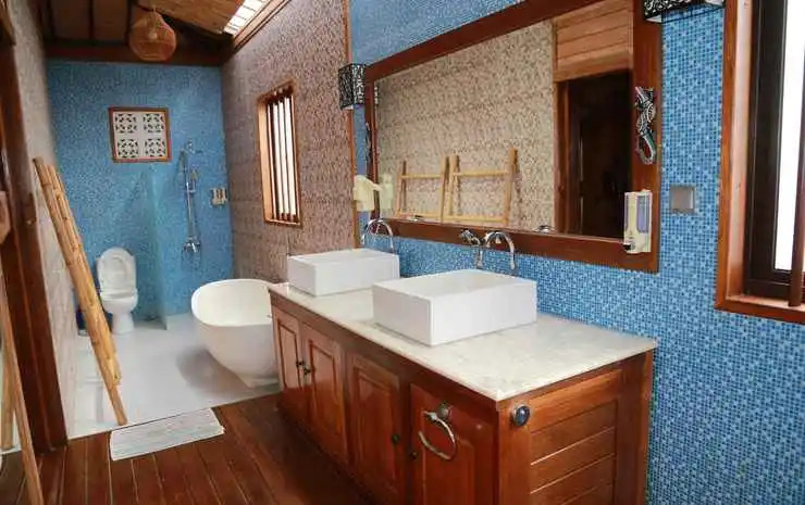 Seahouse Bali Indah Beach Inn
