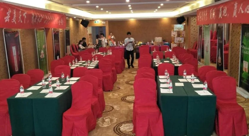 Vienna International Hotel (Changsha Wuyi Square)