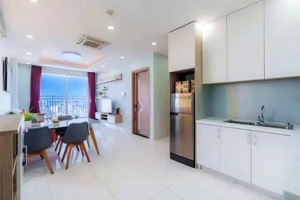 Vivian Boutique The Botanica Residence
