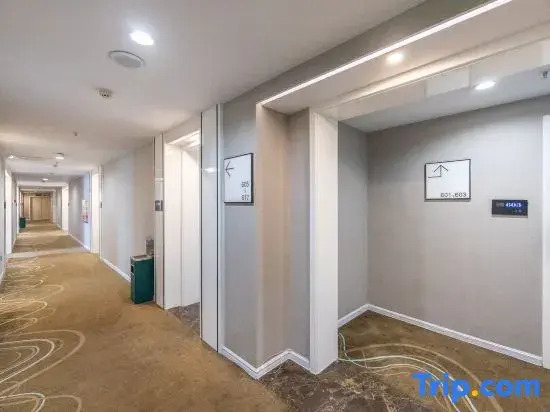 Lanzhou Zhangye Road Provincial Government Metro Station Feitian Ruyi Hotel