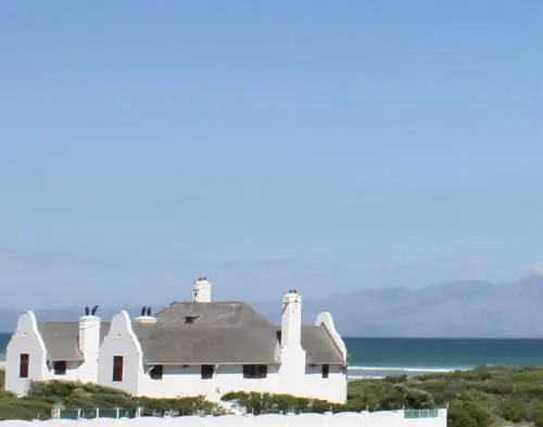Whale Watchers Luxury Self Catering Accommodation @ Muizenberg East Beach