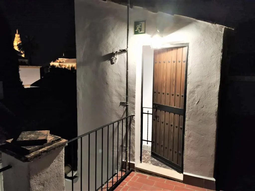 Entre patios y flores
