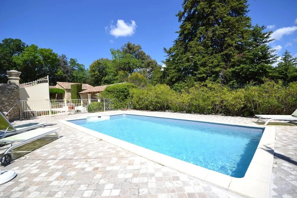 Villa in Provence Near Vaison-la-romaine