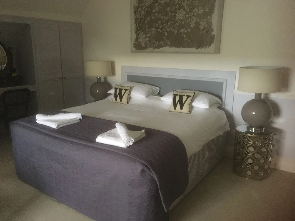 The Woodlands Hotel