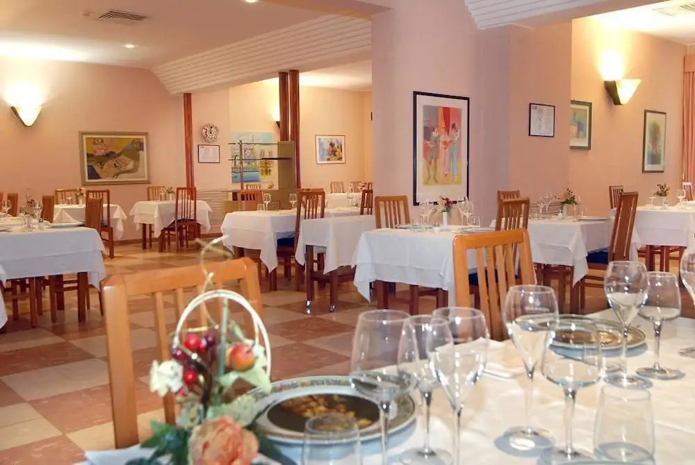 Hotel Ristorante SASSO