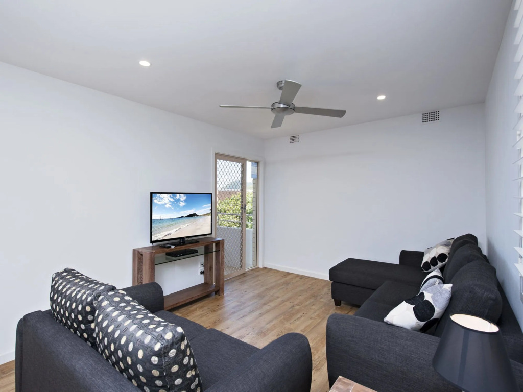 Shoal Bay Road, Del Rae, Unit 18, 25