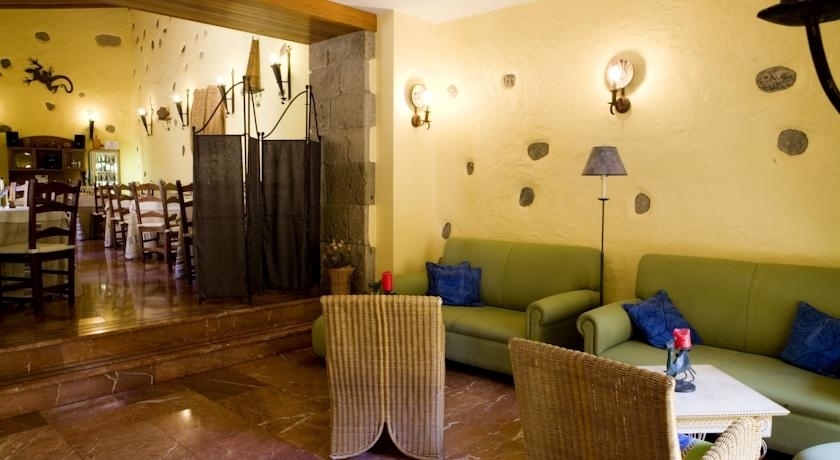Отель Rural Casa de los Camellos