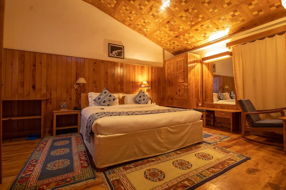 Hotel  Negis Mayflower