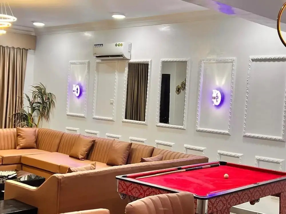 Service Apartment Hub