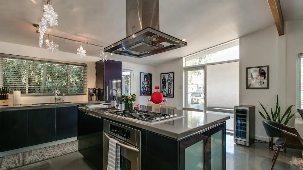 Mid-century Modern W/backyard Oasis, Putting Green