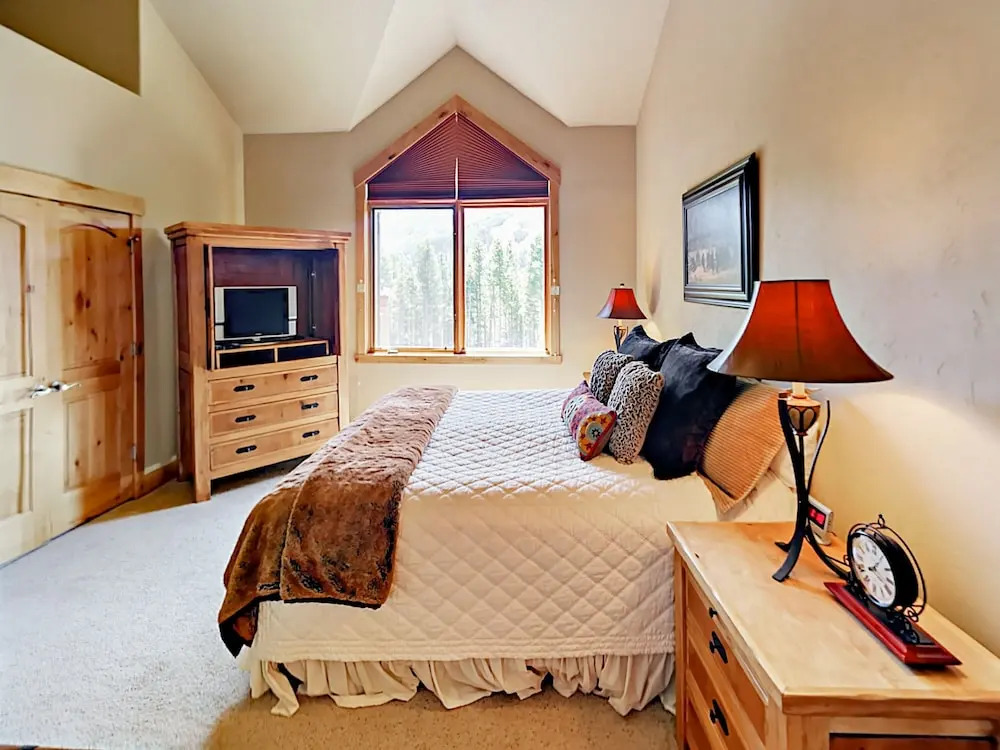 509 Antler Way Townhouse 4 Bedrooms 3.5 Bathrooms Townhouse